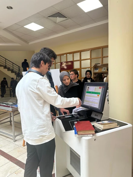 Genç Kimyagerler Kütüphanemizdeydi